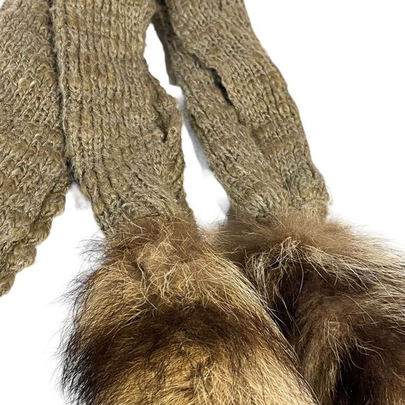 Vintage 80s Winter Knit Scarf w/‎ Fur Tails Raccoon Tails Wear Repurpose Cosplay - Picture 7 of 10